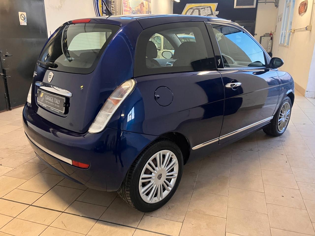 Lancia Ypsilon 1.4 16v Platino NEOPATENTATI