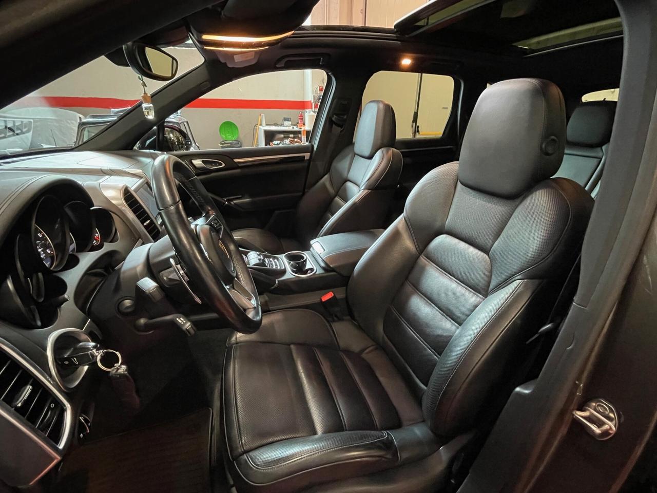 Porsche Cayenne FULL OPTIONAL