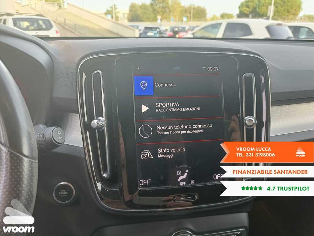 VOLVO XC40 (2017-->) XC40 D3 Geartronic Momentum