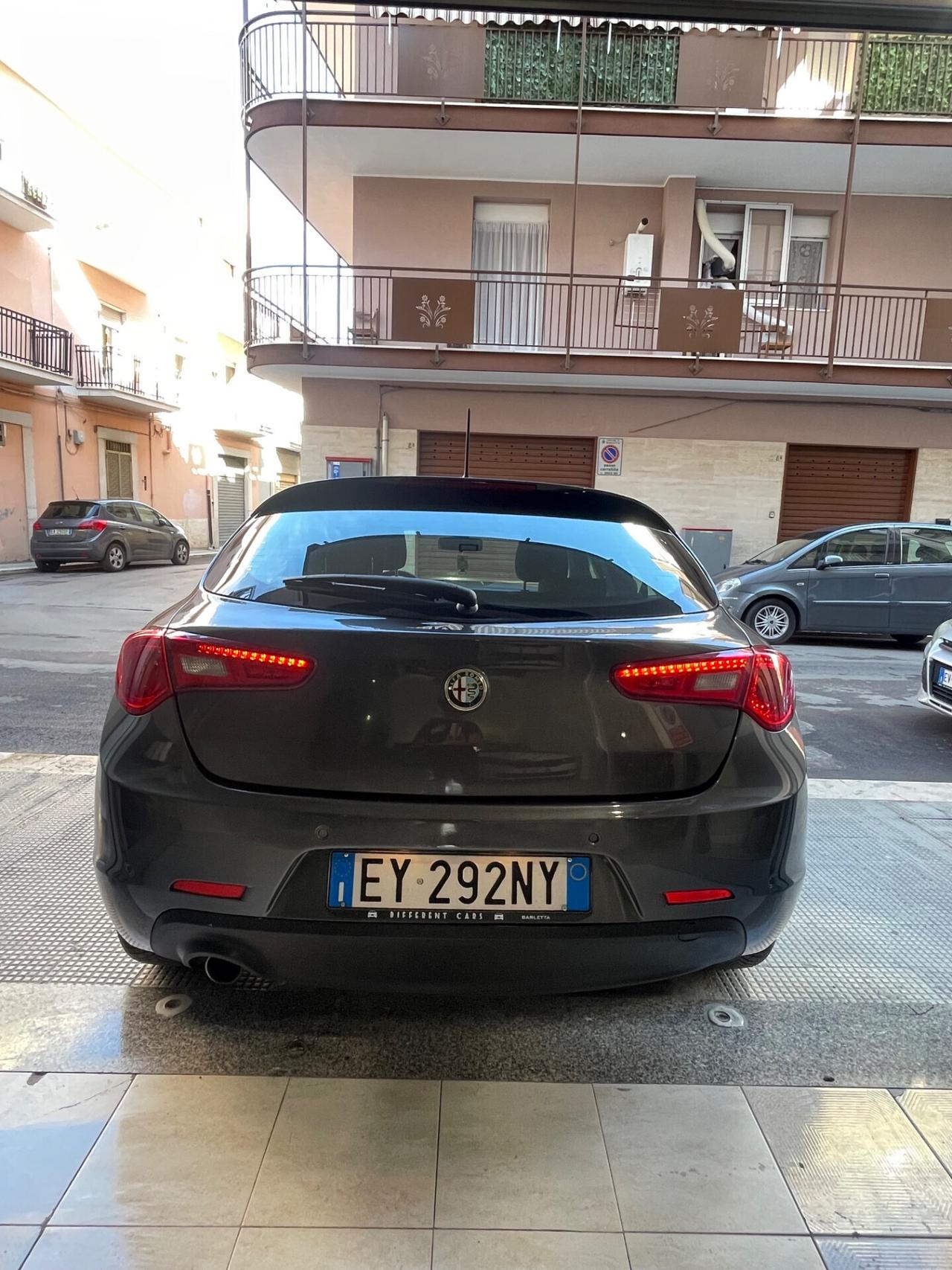 Alfa Romeo Giulietta 1.6 JTDm-2 105 CV Distinctive