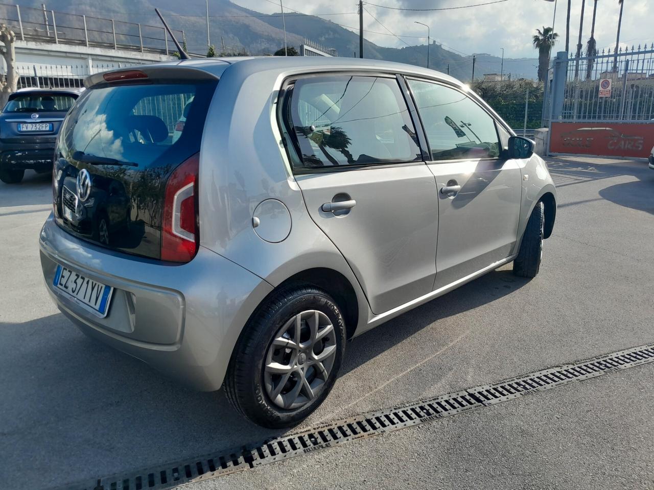 Volkswagen up! 1.0 5p. club