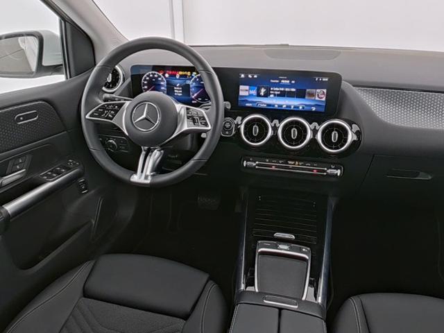 MERCEDES-BENZ B 180 Automatic Progressive Advanced