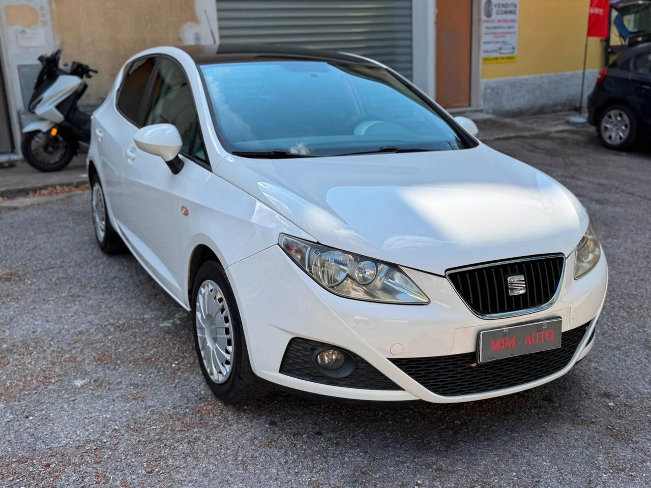 Seat Ibiza 1.2 70 CV 5p. Reference GARANZIA 1 ANNO