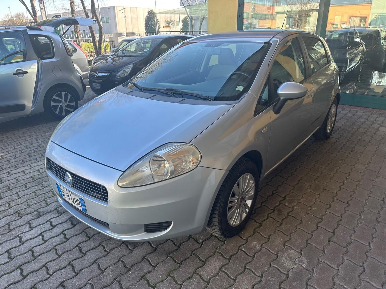 Fiat Grande Punto Grande Punto 1.3 MJT 75 CV 5 por