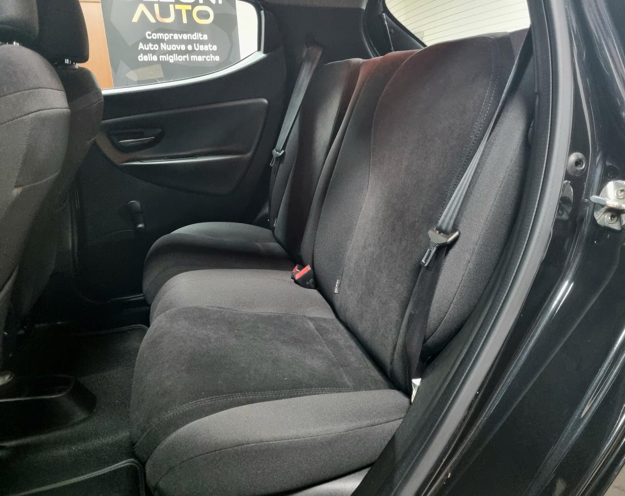 LANCIA YPSILON 1.3 MJT 95 CV 5p. S&S GOLD