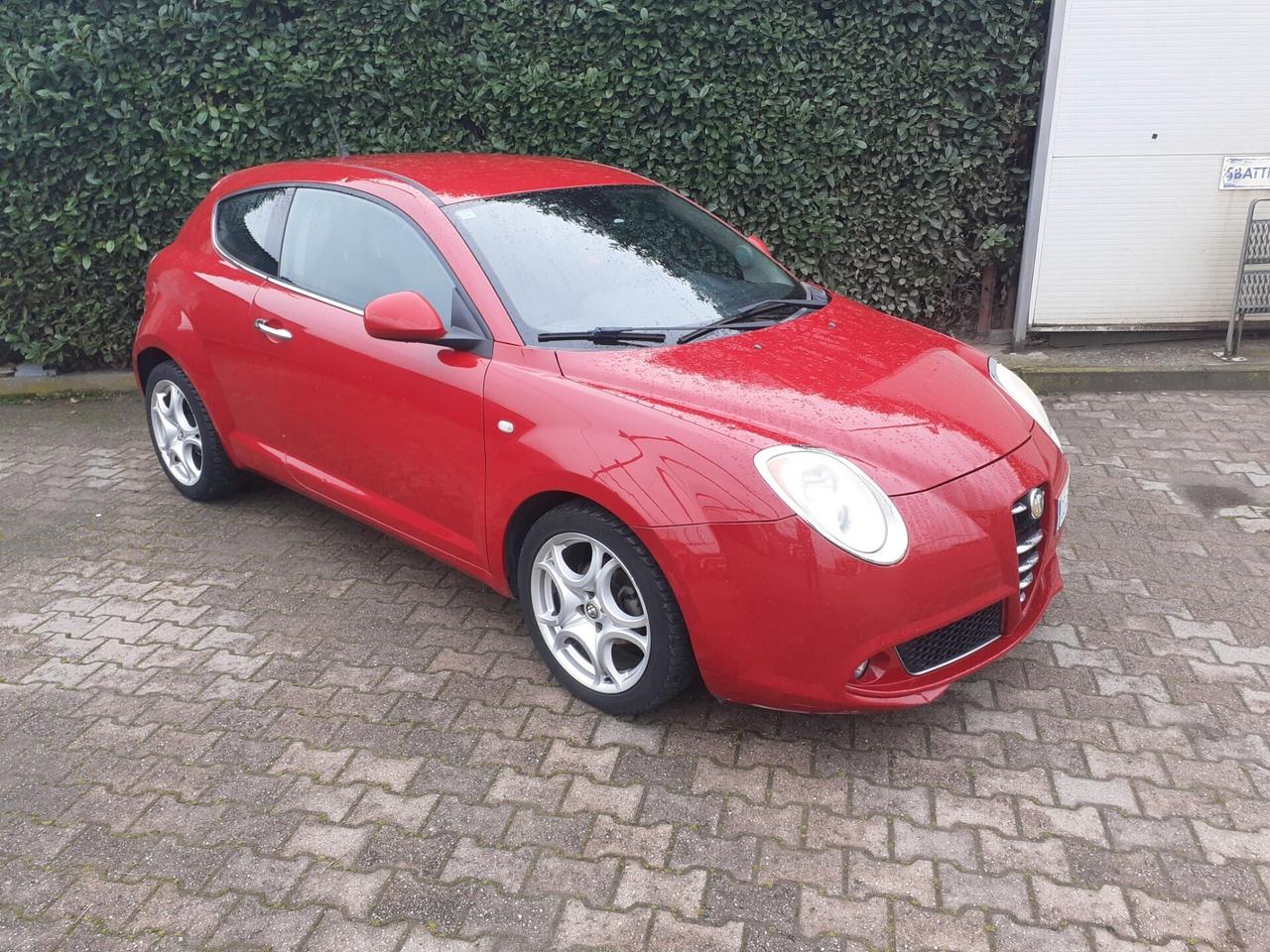 Alfa Romeo MiTo 1.4 105 CV Distinctive Premium Pack