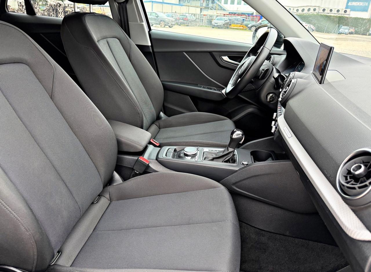 Audi Q2 35 TDI quattro S tronic Identity Black