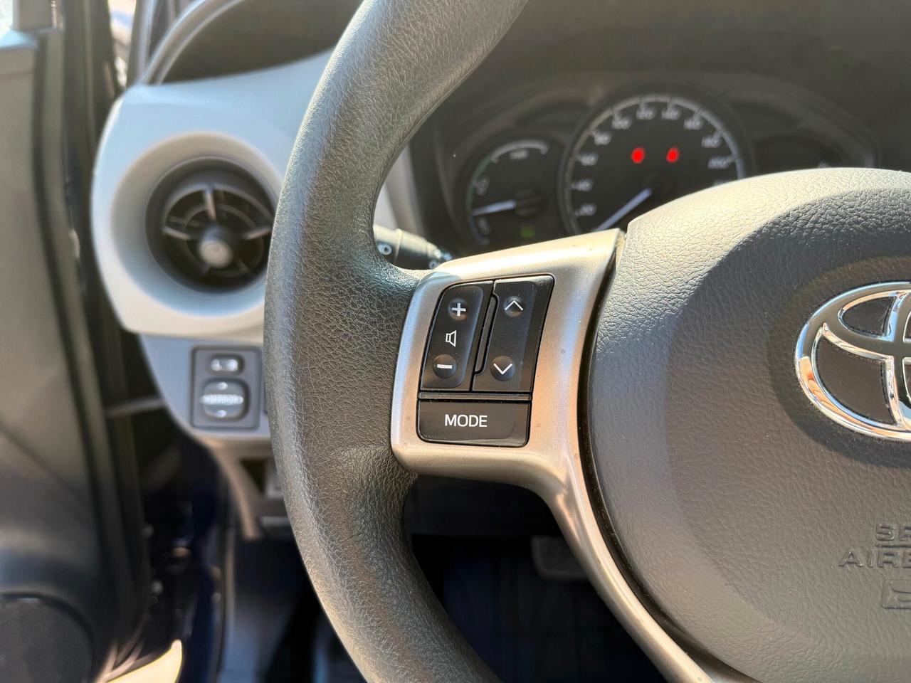 Toyota Yaris 1.5 Hybrid 5 porte Active