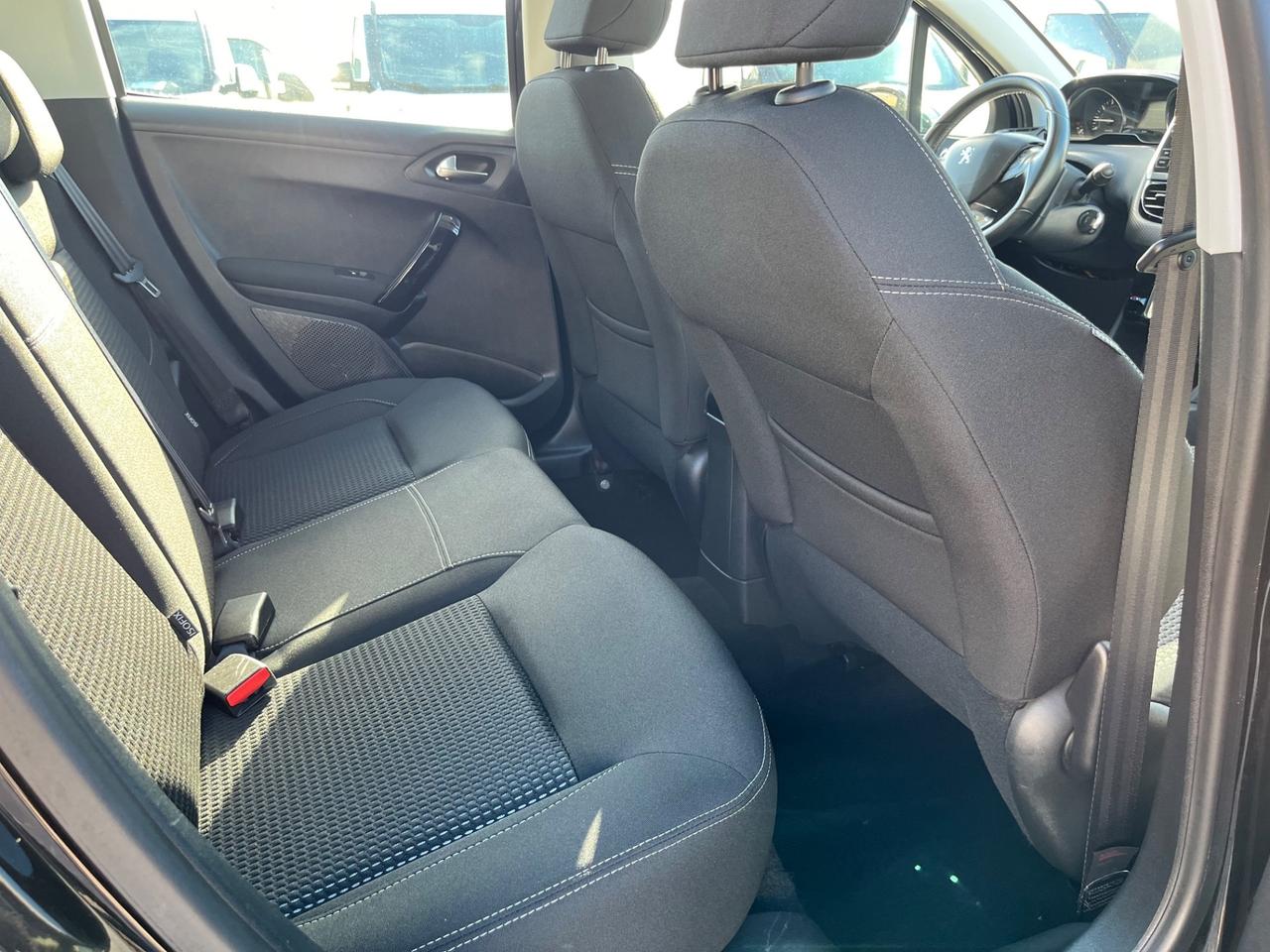 Peugeot 208 1.2 PureTech 82CV 5 porte Allure