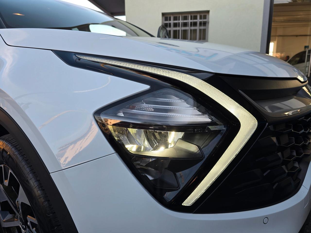 Kia Sportage 1.6 Tgdi 180cv HEV STYLE Aut. / FULL HYBRID