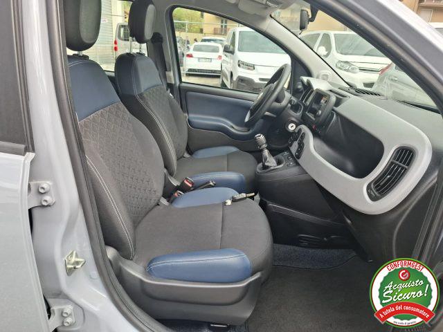 FIAT Panda 1.0 FireFly S&S Hybrid City Cross UNICO PROPRIETAR