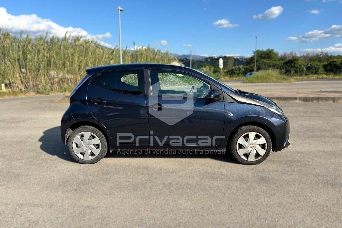 TOYOTA Aygo 1.0 VVT-i 69 CV 5 porte x-wave