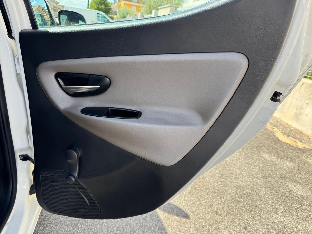 Lancia Ypsilon 1.2 benzina/GPL Ecochic Gold