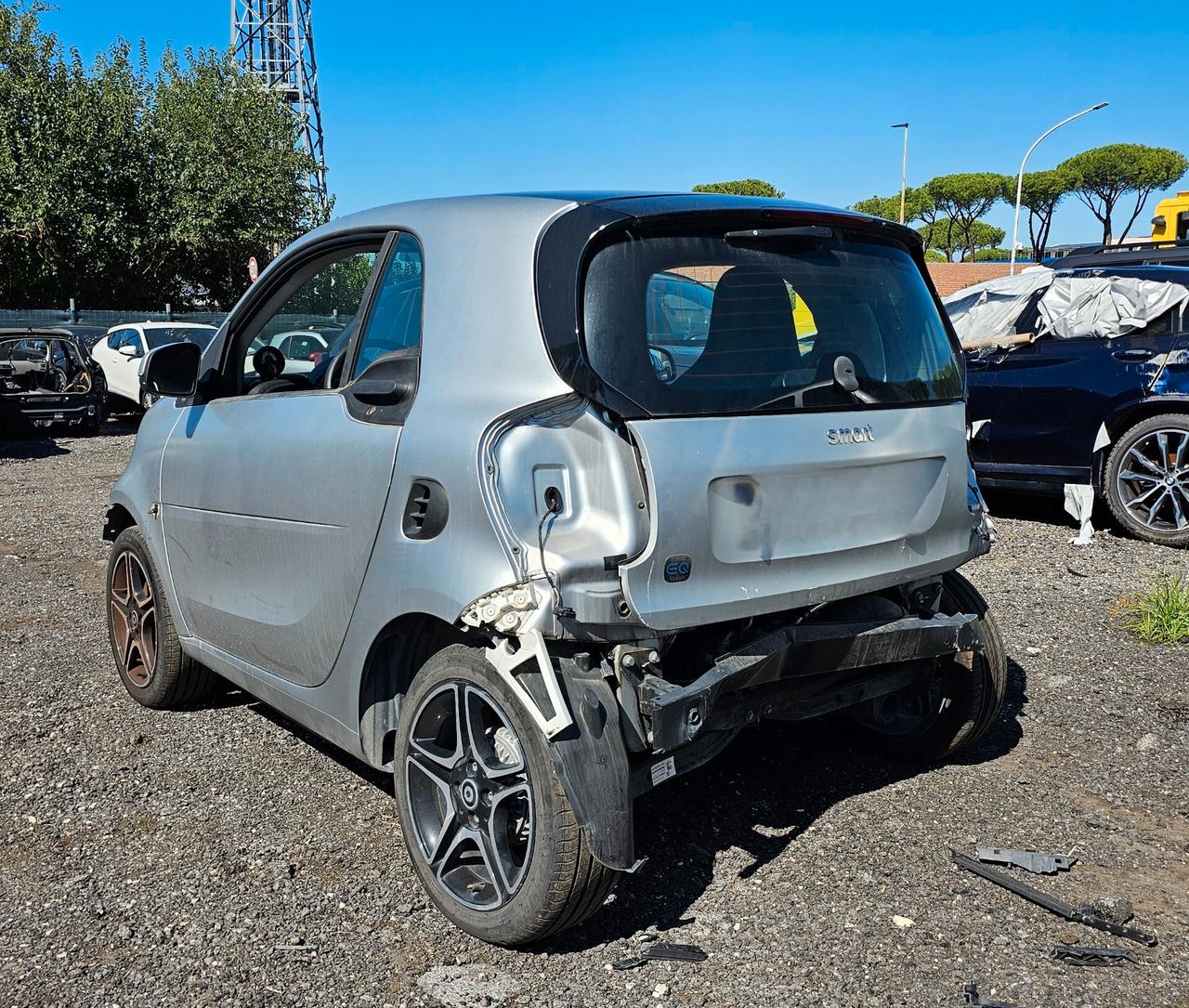 SINISTRATO Smart ForTwo EQ Pulse