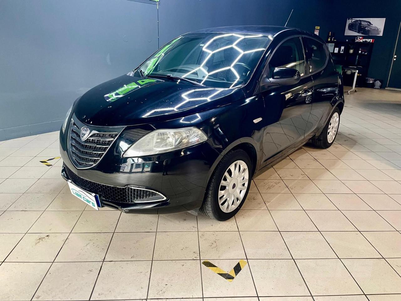 Lancia Ypsilon 5 Porte Ypsilon 1.3 mjt Platinum s&s 95cv