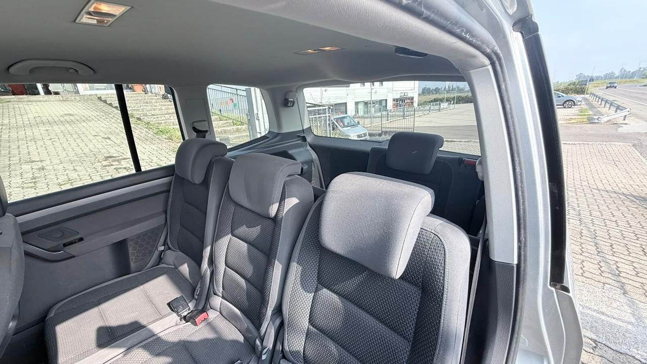 VW TOURAN 1.6 DIESEL 7 POSTI AUTOMATICO NEOP.