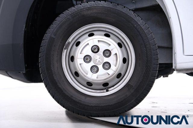 PEUGEOT Boxer 335 2.2 BLUEHDI 140 S&S PLM-TM FURGONE