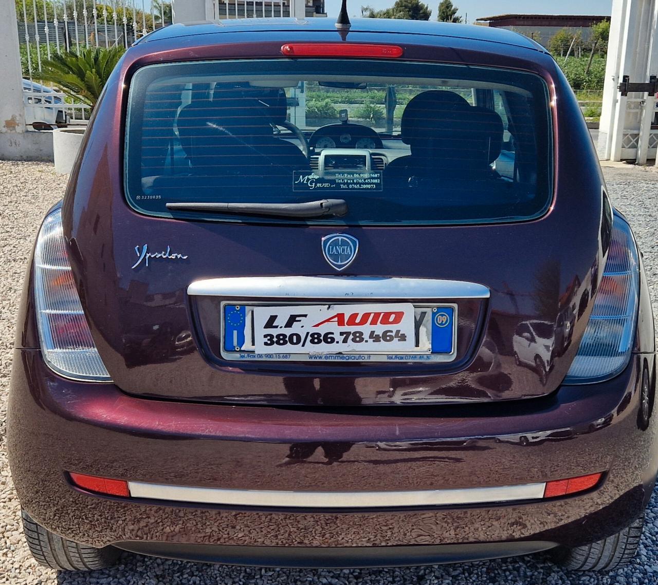 Lancia Ypsilon 1.3 MJT 90 CV Oro
