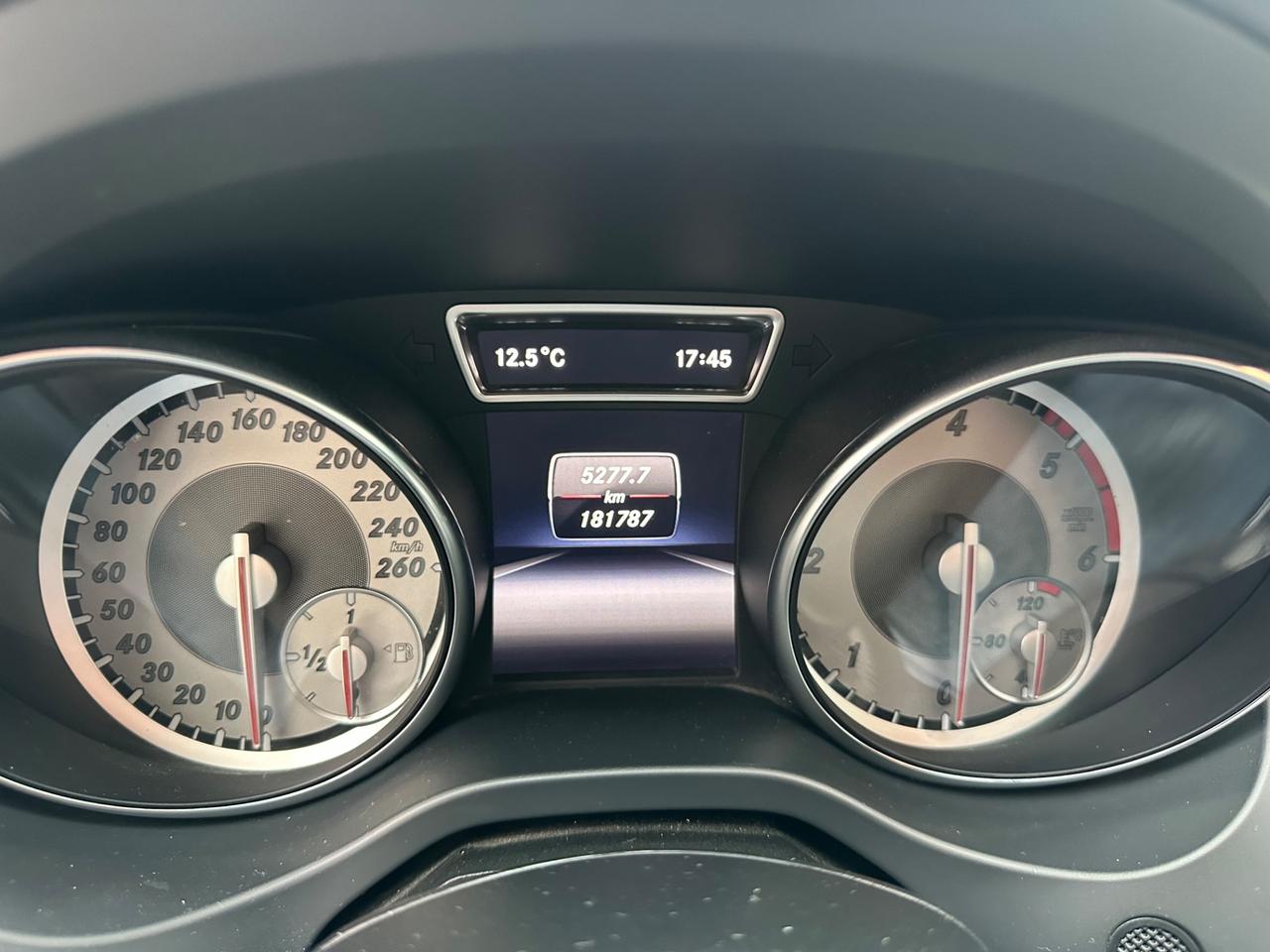 Mercedes-benz GLA 200 CDI Premium Possibile Finanziamento