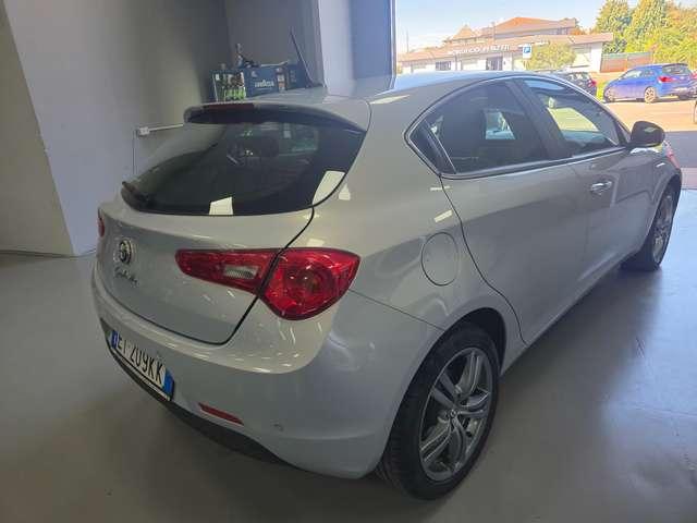 Alfa Romeo Giulietta Giulietta III 2010 1.6 jtdm Exclusive E5+