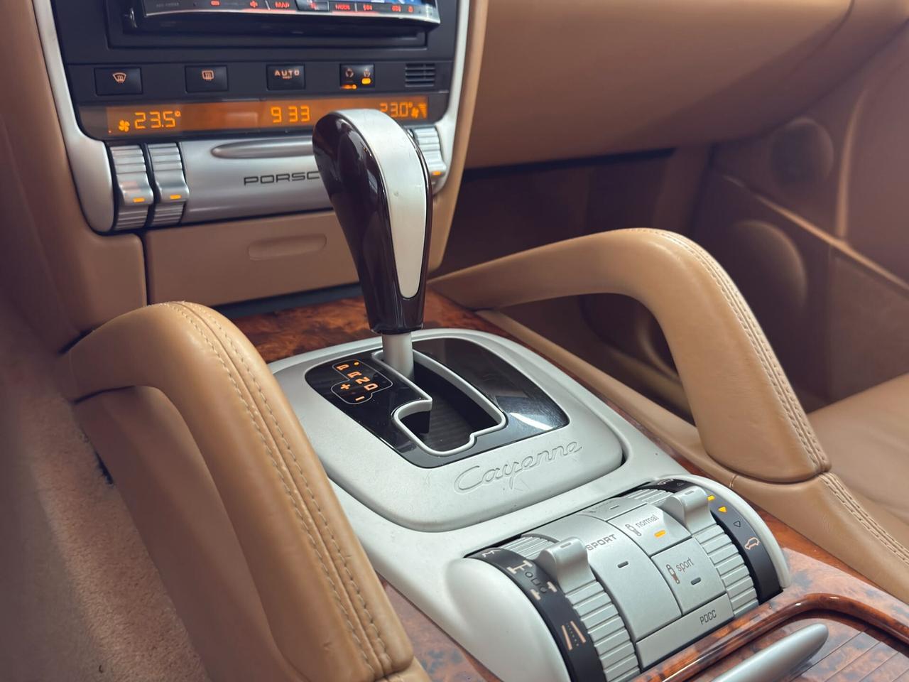 Porsche Cayenne 4.8 Turbo