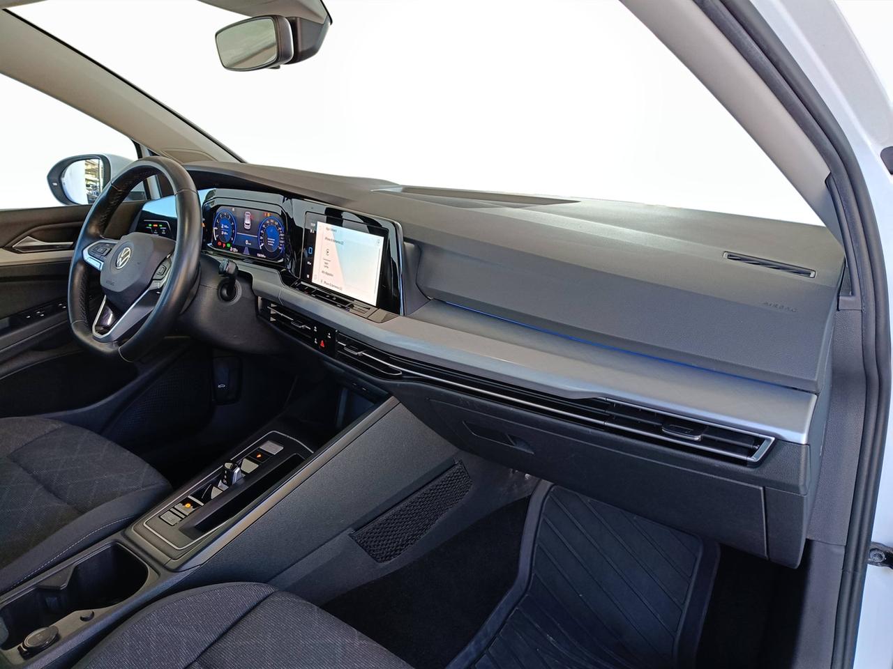 VOLKSWAGEN Golf VIII 2020 - Golf 1.5 tgi Life 130cv dsg