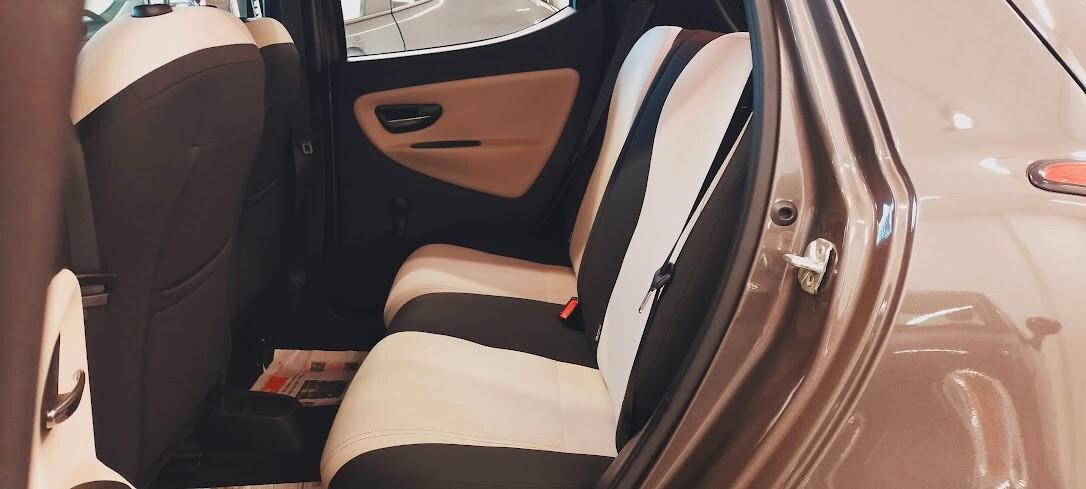 Lancia Ypsilon 0.9 TwinAir 85 CV 5 porte Metano Ecochic Gold