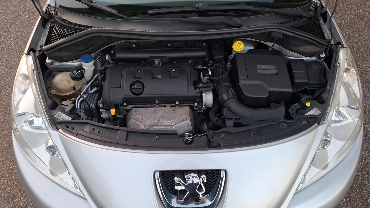 Peugeot 207 1.4 SW SOLAMENTE 65.000 KM