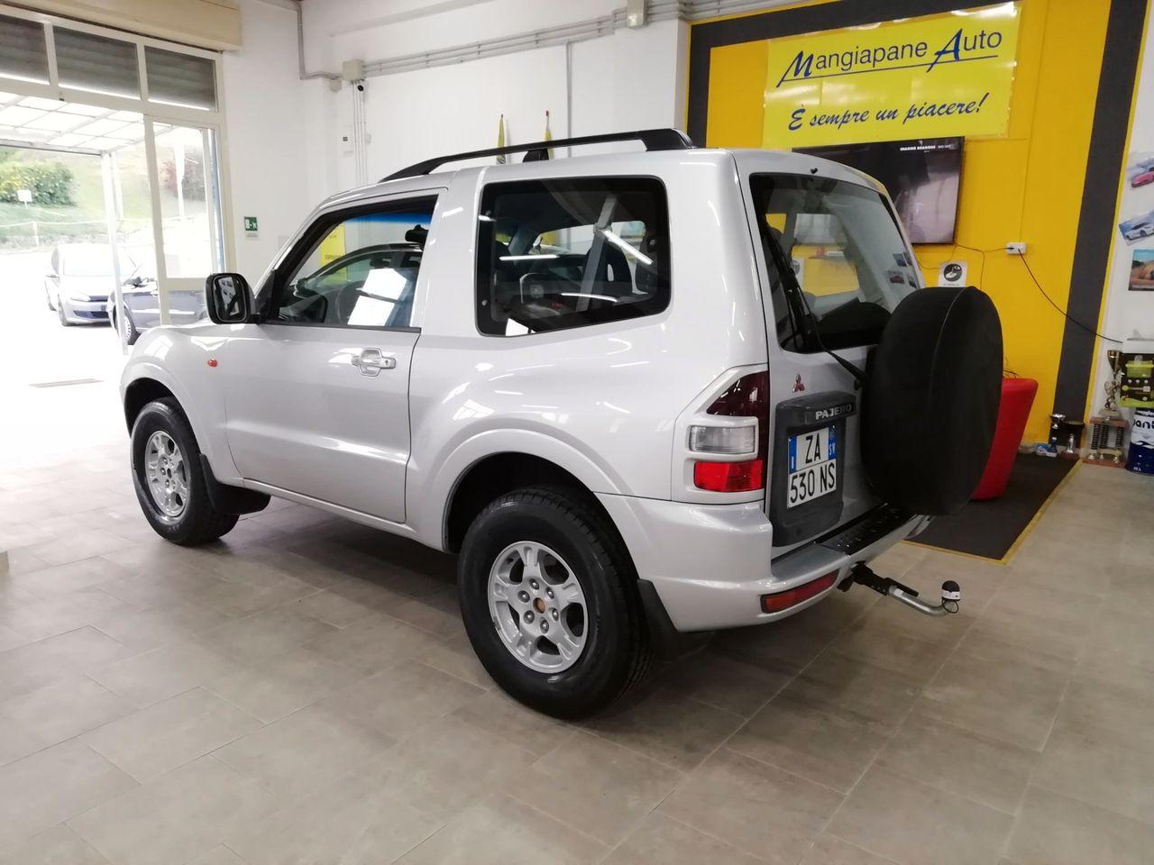 Mitsubishi Pajero 2.5 TDI 3p. GLX