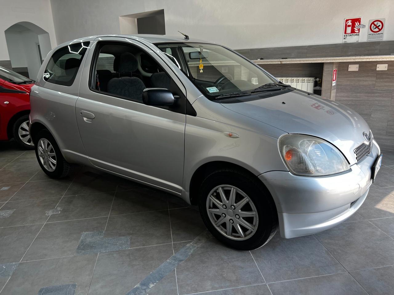 Toyota Yaris 1.0i 16V cat 3 porte