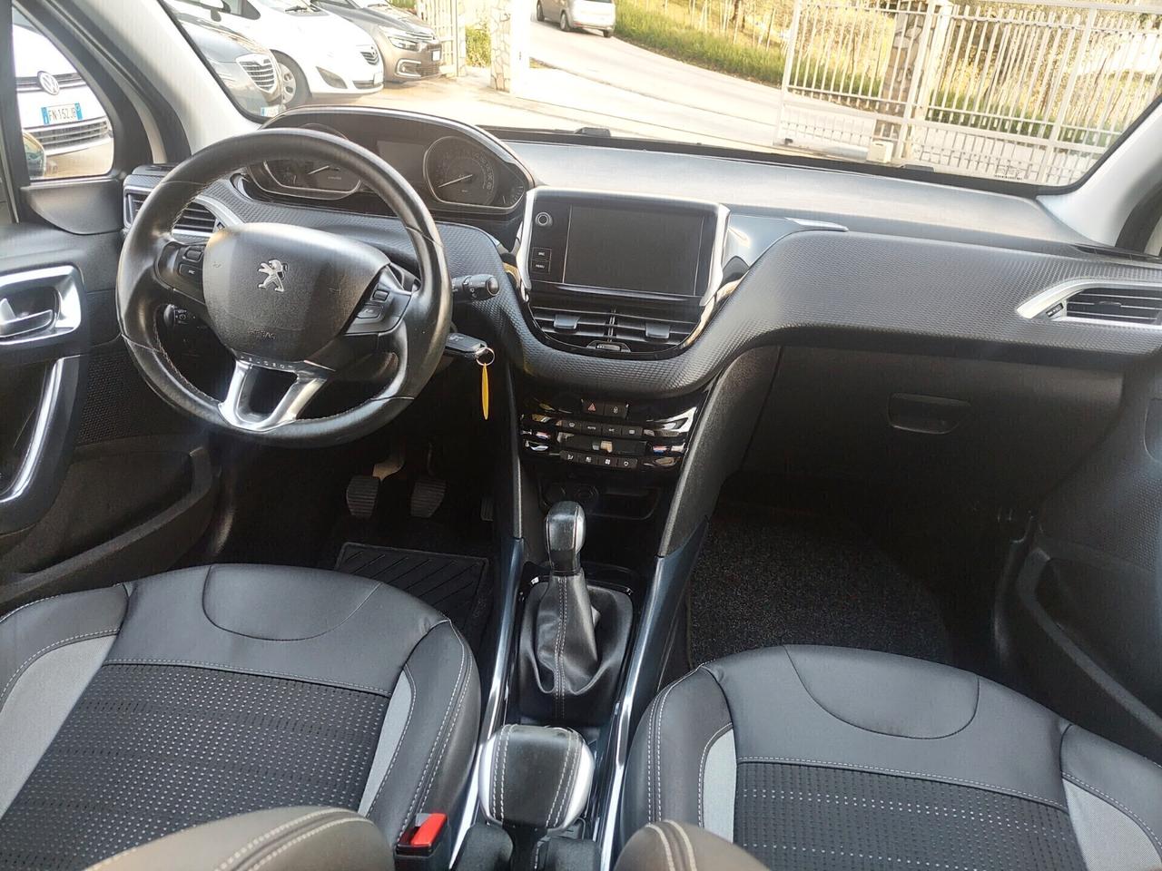 Peugeot 2008 1.6 e-HDi 92 CV Allure