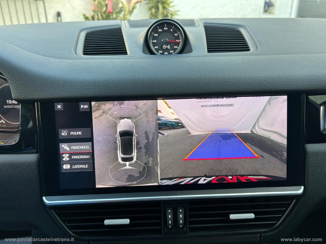 PORSCHE Cayenne 3.0 V6