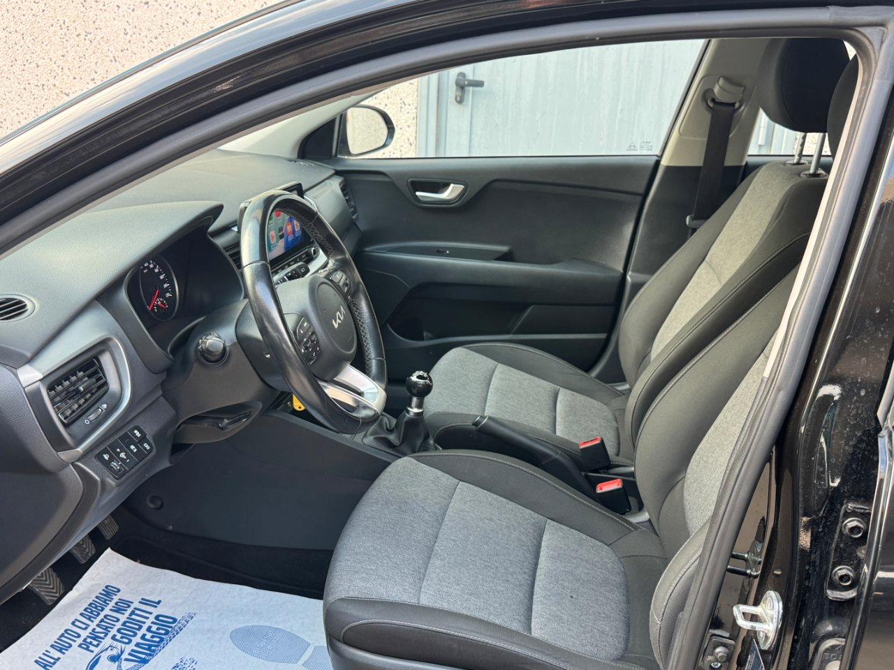 Kia Stonic 1.2 dpi Urban 84cv