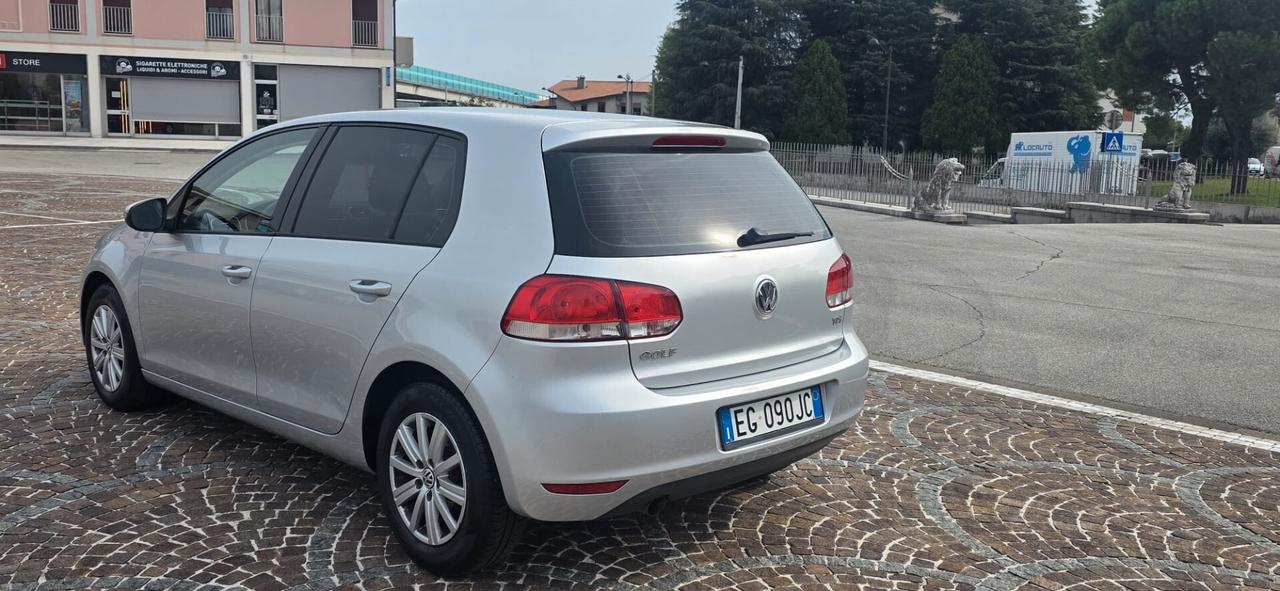 Volkswagen Golf 1.6 TDI DPF 5p. Highline