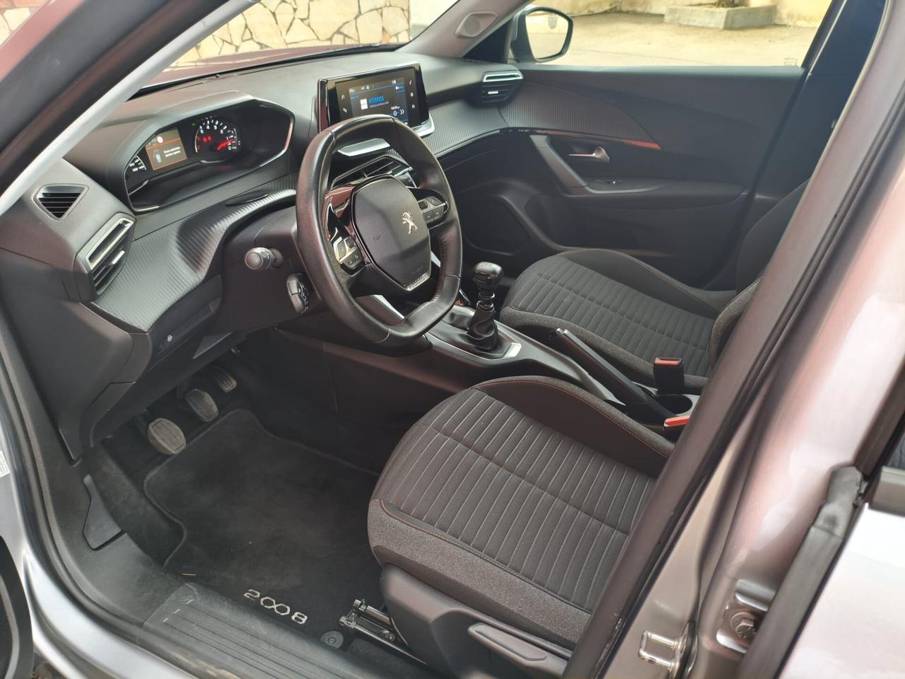 Peugeot 2008 PureTech 100 S&S Active