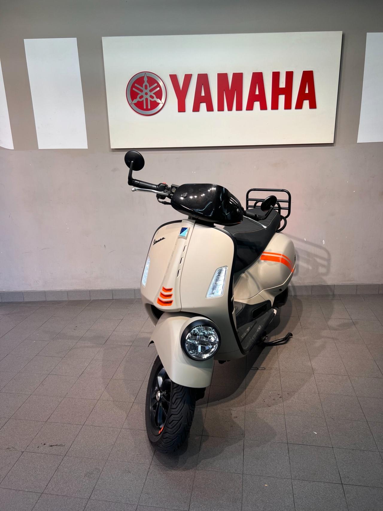 Vespa GTV 300