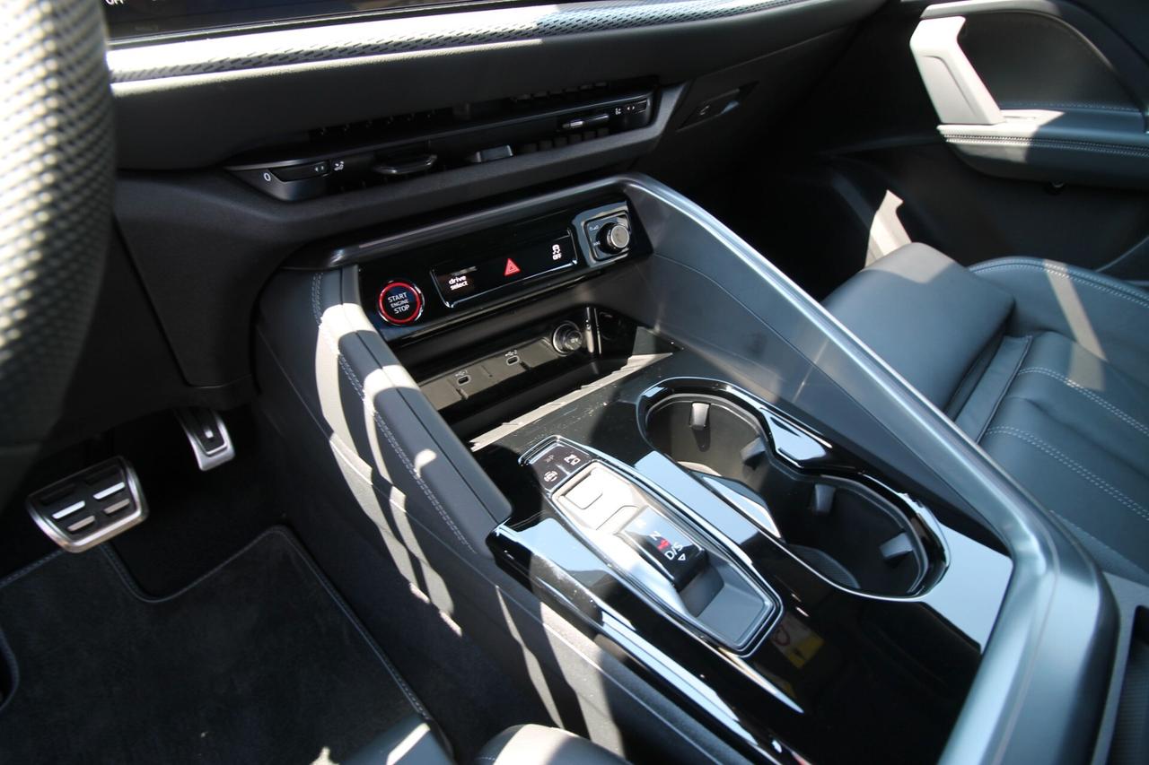 Audi Q5 40 TDI S tronic Launch edition line 2025