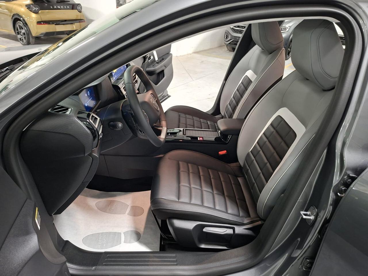 Citroen C4 X 1.2 PureTech 130CV Plus EAT8 Km. 0 MY'25