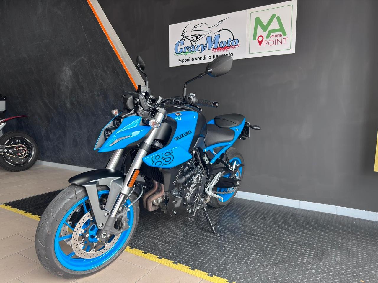 Suzuki GSX-8S
