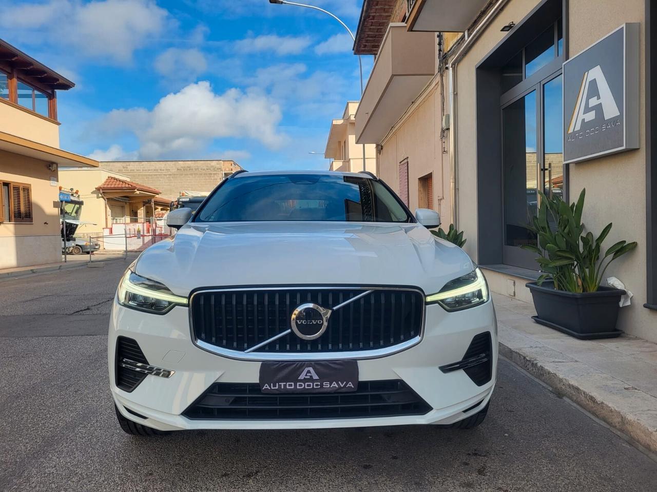 Volvo XC60 B4 HYBRID/Diesel Awd Geartronic Momentum....