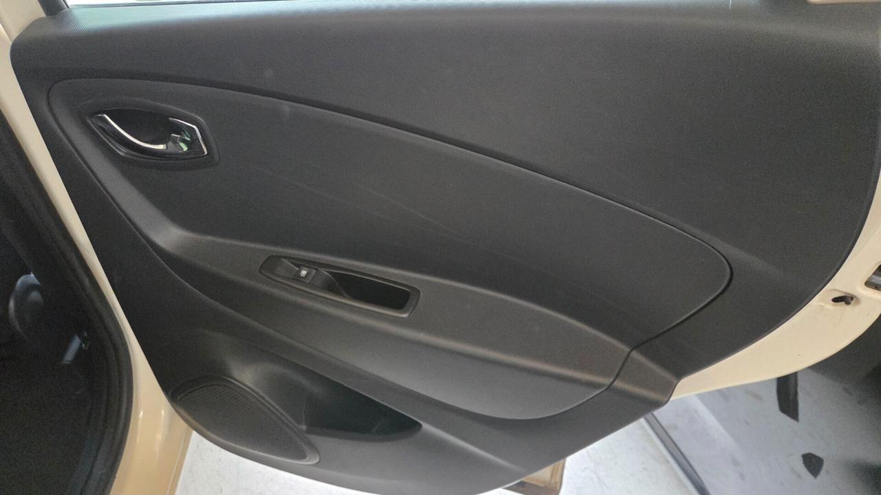 Renault Captur 1.2 TCe 120 CV EDC Energy R-Link unico proprietario