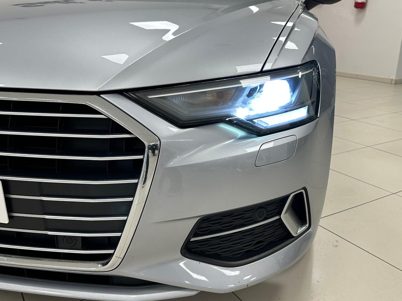 Audi A6 Avant 40 2.0 TDI 204 CV S tronic Business - 2019
