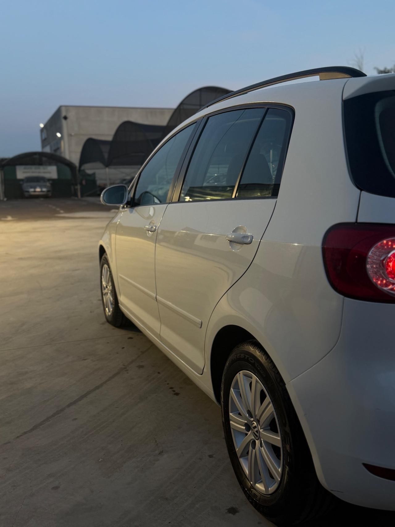 Volkswagen Golf Plus Variant 1.6 TDI DPF Highline
