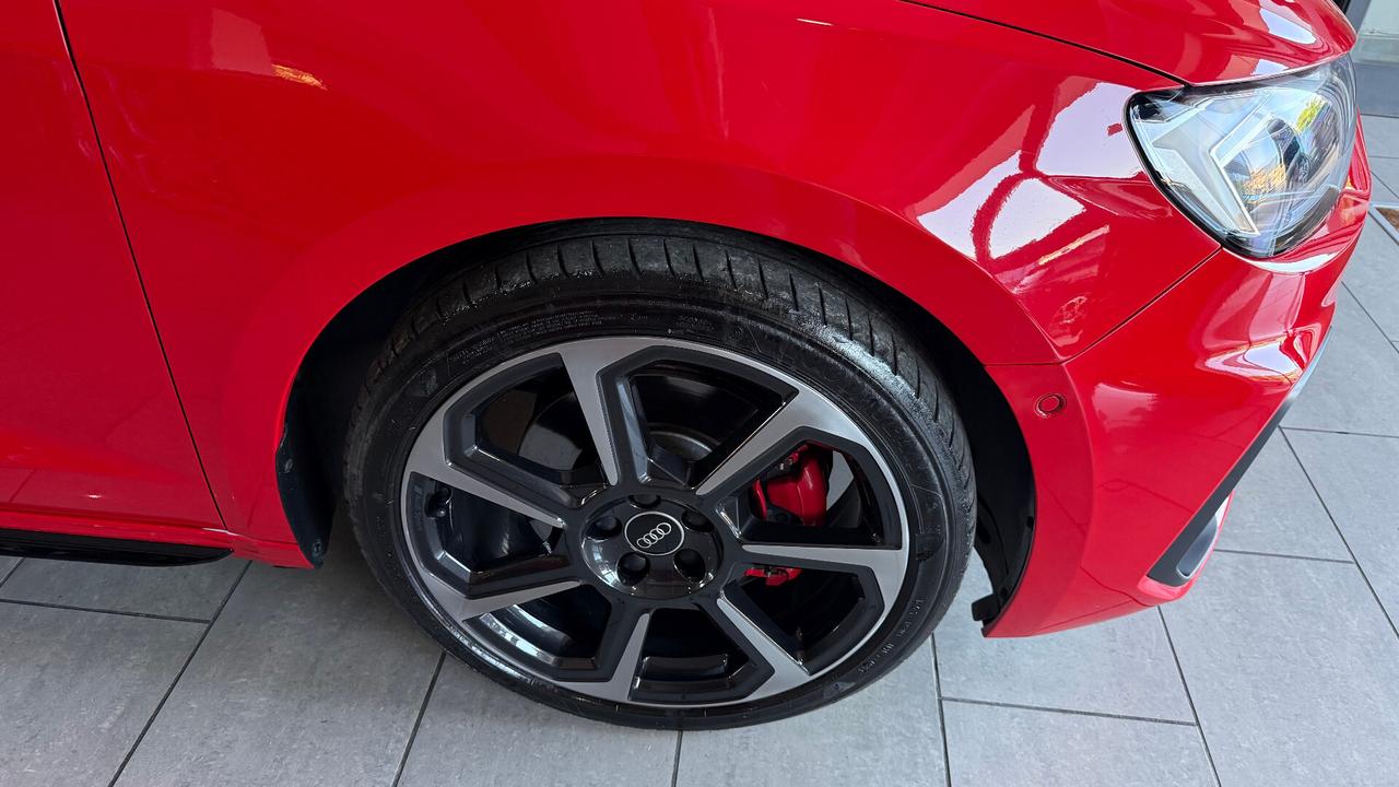 AUDI A1 SPORTBACK 40 TFSI STRONIC S LINE