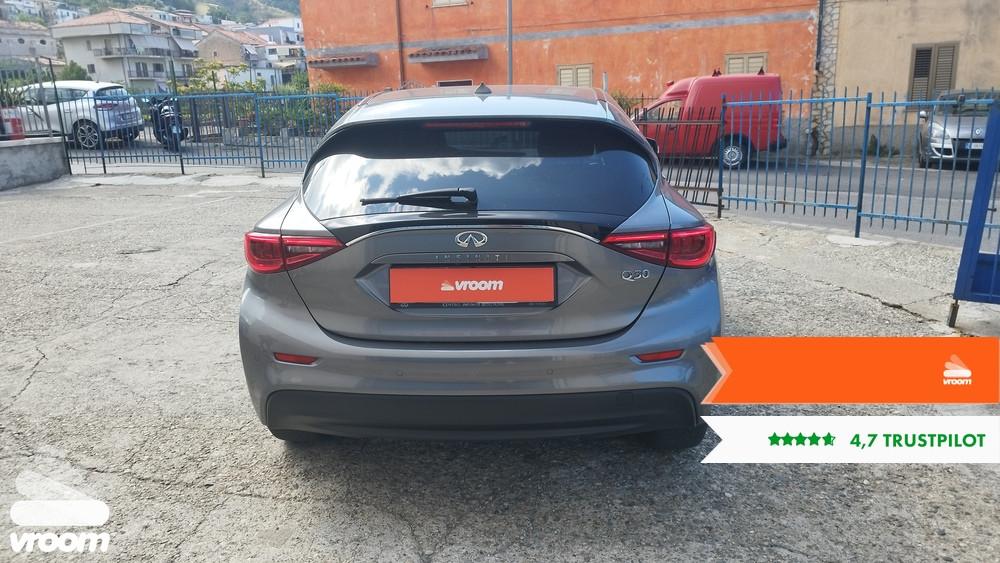 INFINITI Q30 1.5 diesel DCT Business Executive