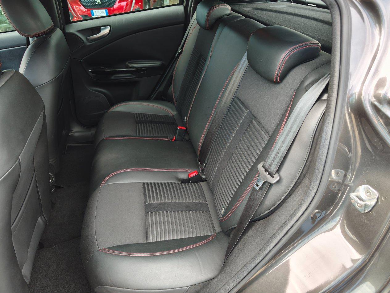 Alfa Romeo Giulietta 1.4 t. Distinctive 120cv OK NEOPATENTATI