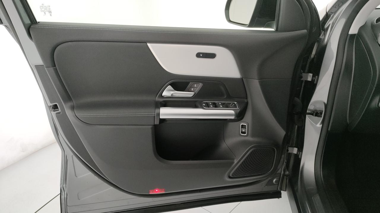 Mercedes-Benz GLA 200 d Progressive Advanced auto