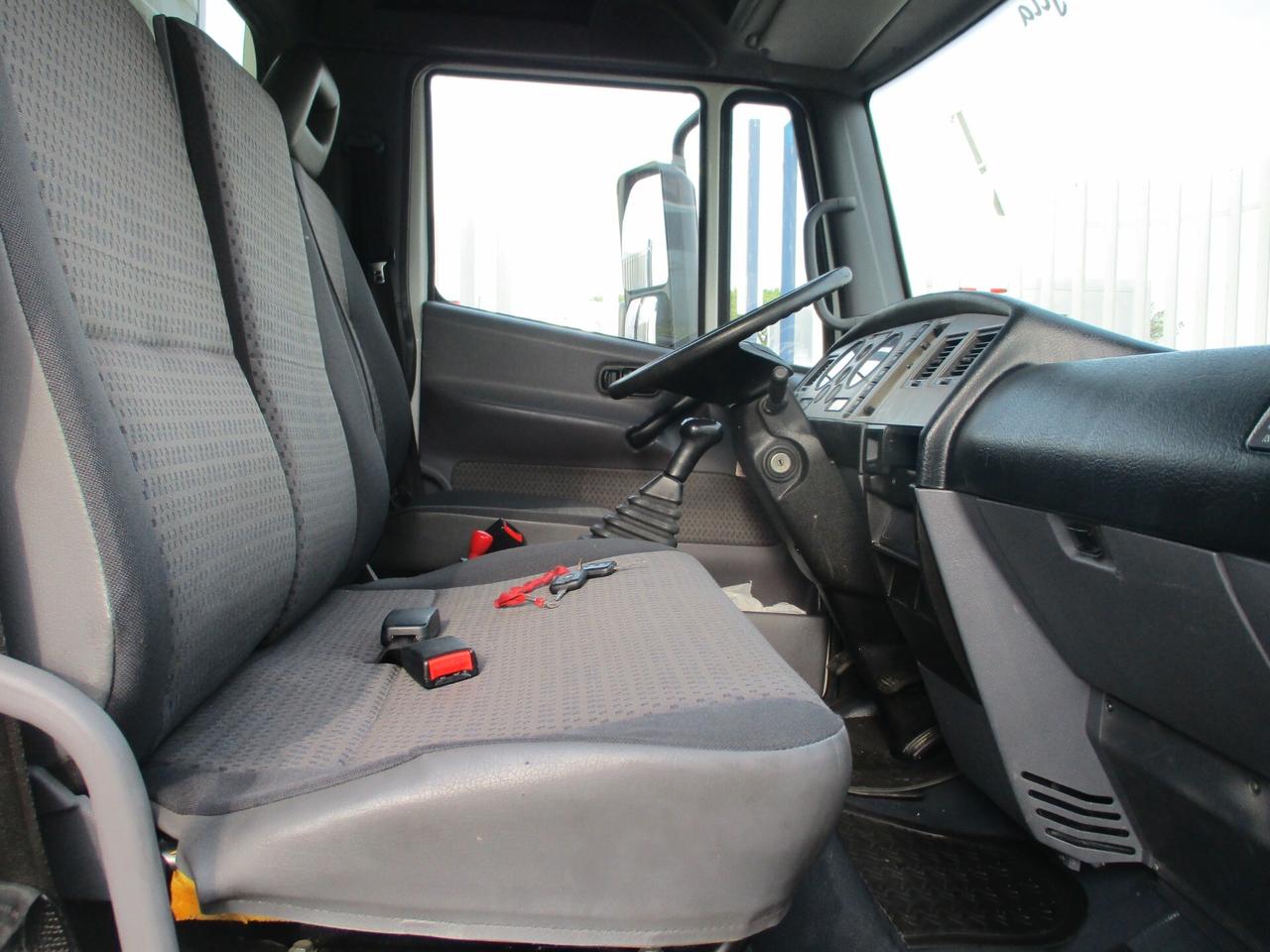 Nissan Cabstar ATLEON 35-15 3000 150CV FURGONE LEGA 4.40PATENTE B