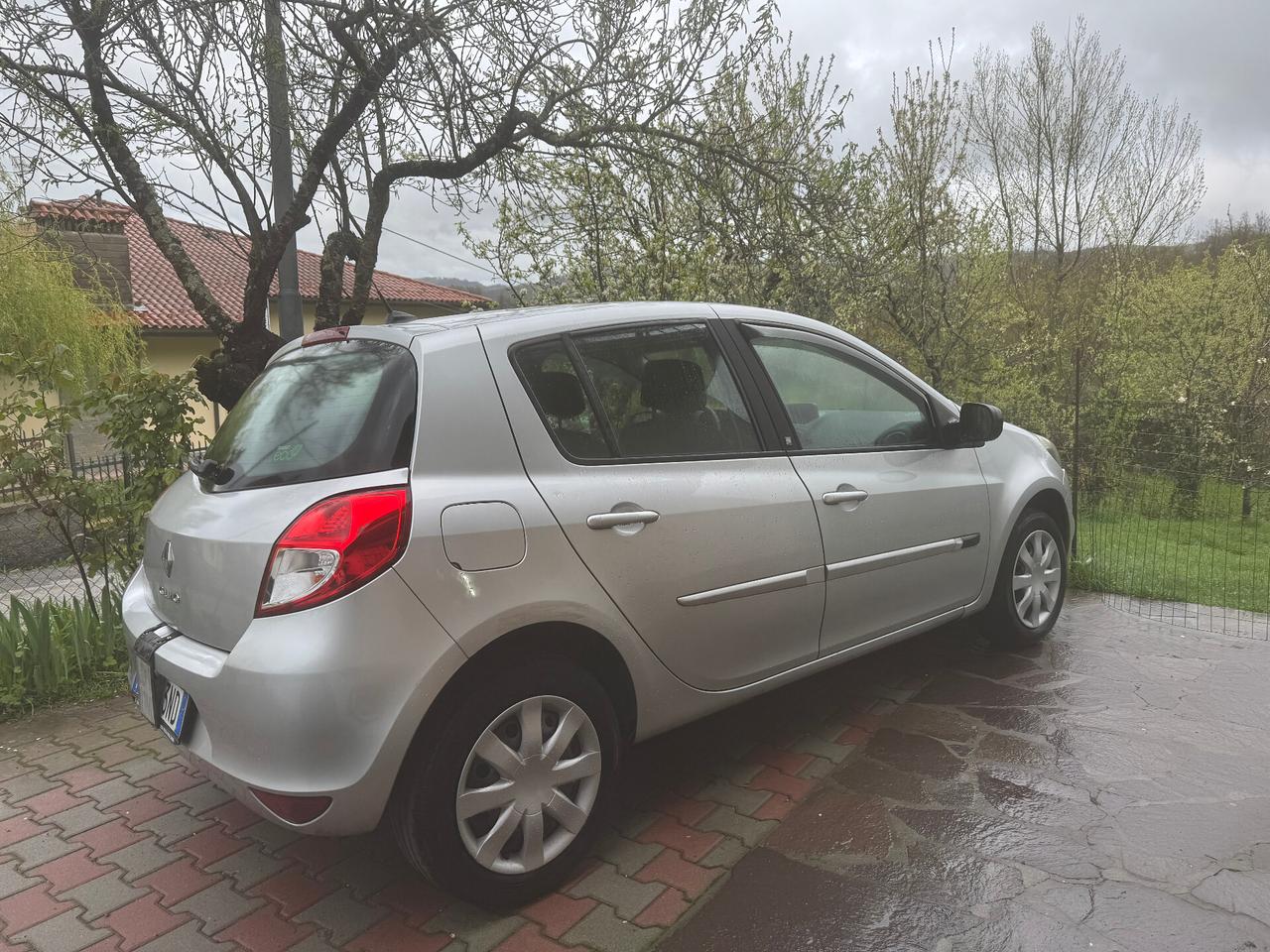 Renault Clio 1.2 16V 5 porte Dynamique 06/2011