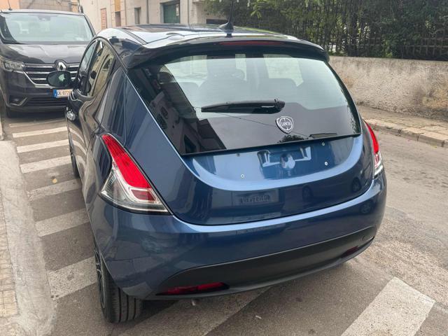 LANCIA Ypsilon 1.0 FireFly 5 porte S&S Hybrid Oro